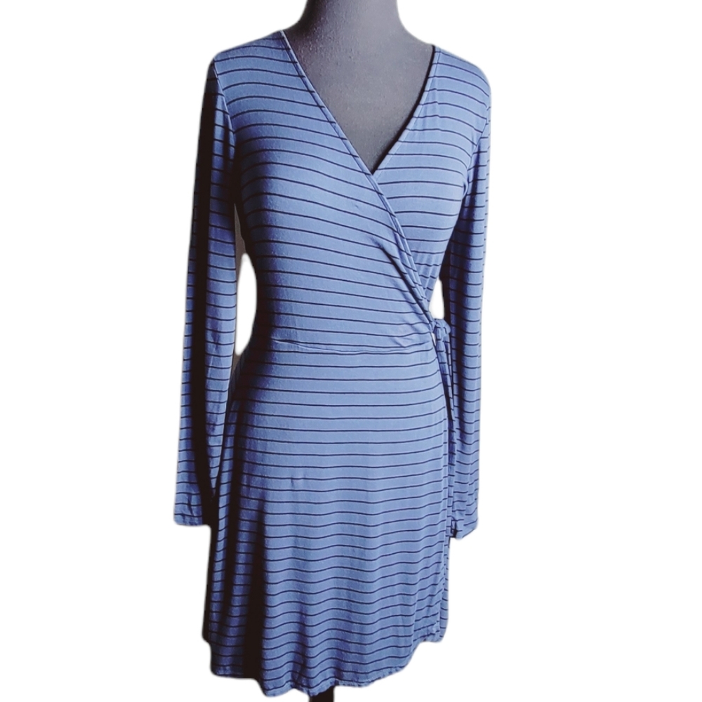 Express faux wrap dress size small petite blue black striped long sleeve v neck